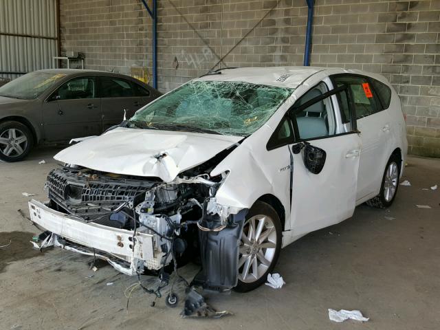 JTDZN3EU5C3048957 - 2012 TOYOTA PRIUS V WHITE photo 2