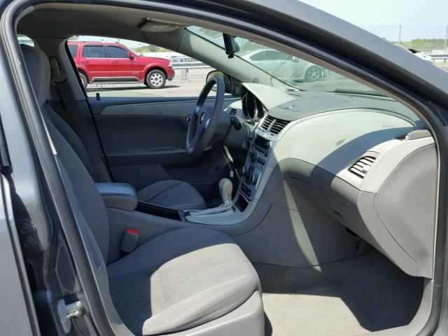 1G1ZG57B99F233241 - 2009 CHEVROLET MALIBU LS ნაცრისფერი ფოტო 5