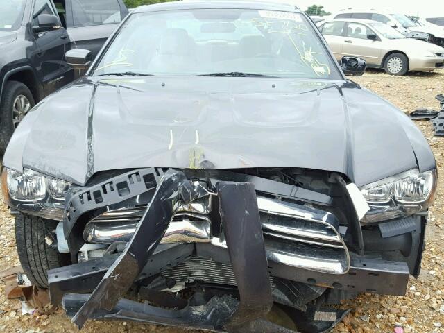 2C3CDXBG1DH617868 - 2013 DODGE CHARGER SE GRAY photo 7