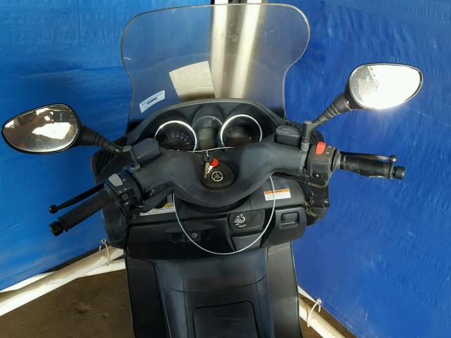 JYASH03Y25A000713 - 2005 YAMAHA YP400 BLUE photo 5