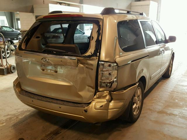 KNDMC233586048547 - 2008 HYUNDAI ENTOURAGE BEIGE photo 4