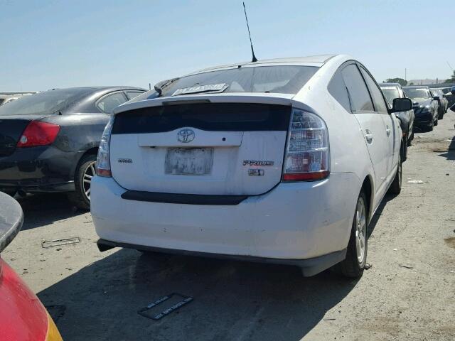 JTDKB20UX83385076 - 2008 TOYOTA PRIUS WHITE photo 4