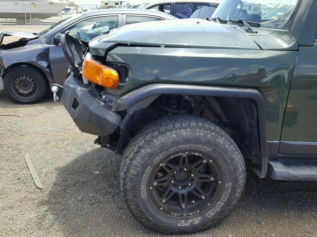 JTEBU4BF3AK088842 - 2010 TOYOTA FJ CRUISER GREEN photo 9