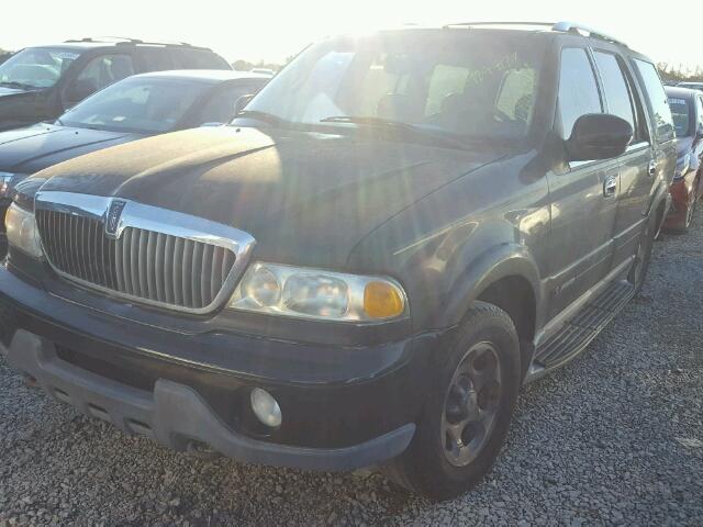 5LMFU28A9YLJ34113 - 2000 LINCOLN NAVIGATOR Қара фото 2