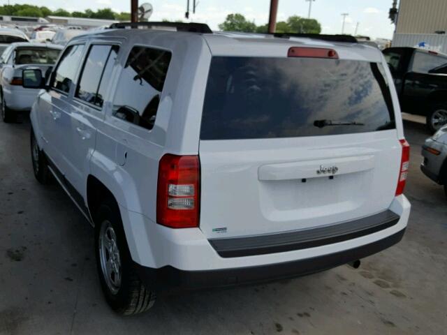 1C4NJPBAXGD687539 - 2016 JEEP PATRIOT SP WHITE photo 3