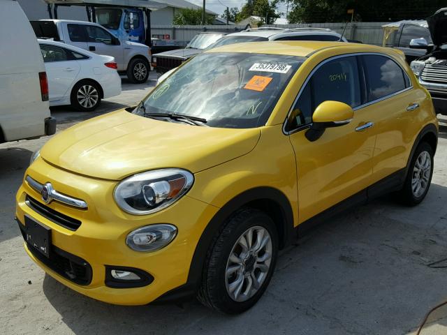 ZFBCFXDT8GP366205 - 2016 FIAT 500X LOUNG YELLOW photo 2