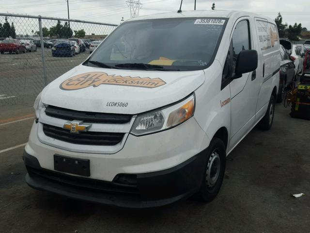 3N63M0YN3FK697518 - 2015 CHEVROLET CITY EXPRE WHITE photo 2