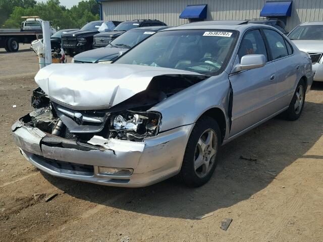 19UUA56642A041849 - 2002 ACURA 3.2TL SILVER photo 2