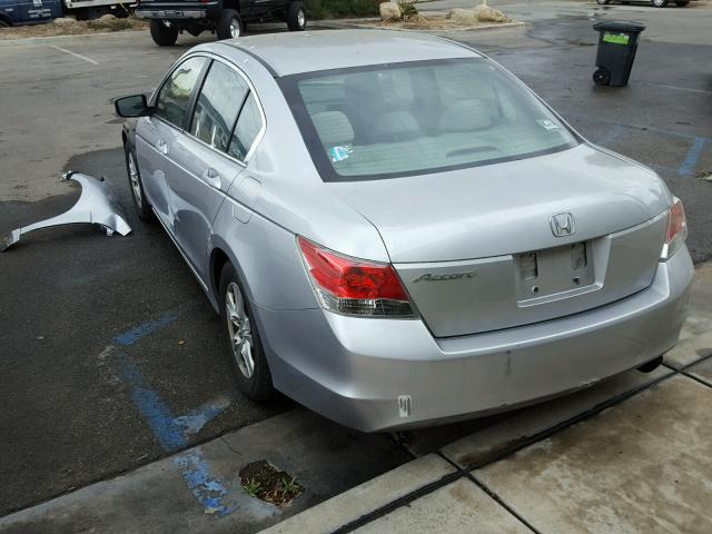 1HGCP26439A001909 - 2009 HONDA ACCORD LXP SILVER photo 3