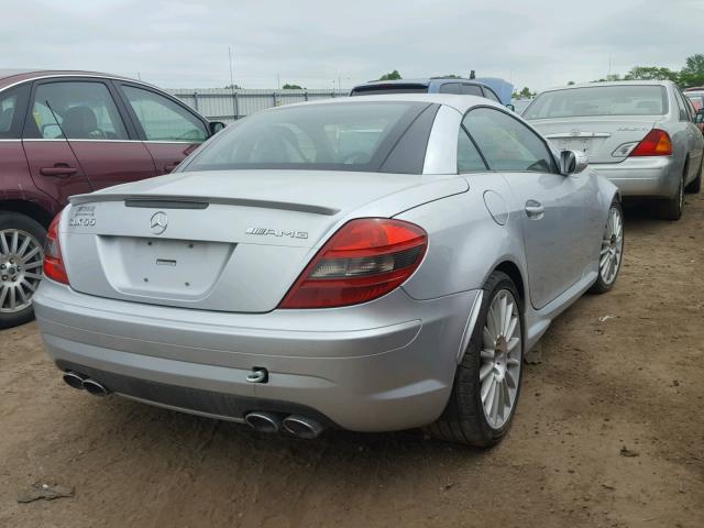 WDBWK73F76F104308 - 2006 MERCEDES-BENZ SLK 55 AMG SILVER photo 4