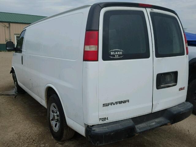 1GTUGADX7A1142710 - 2010 GMC SAVANA G15 WHITE photo 3