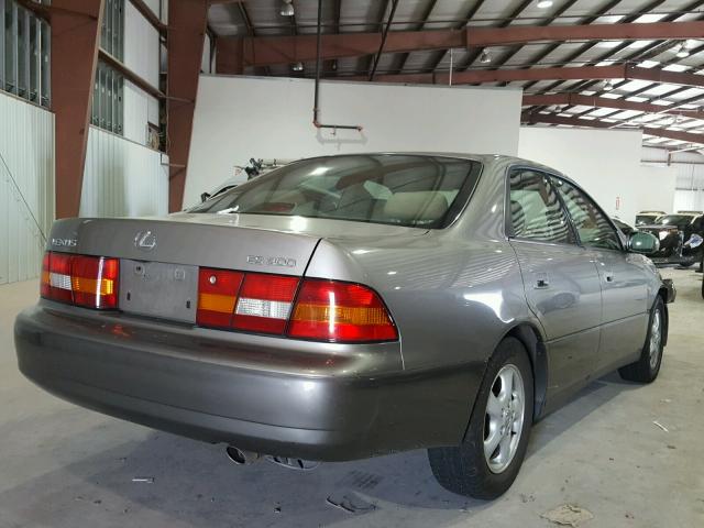 JT8BF28G1W5048914 - 1998 LEXUS ES 300 GOLD photo 4