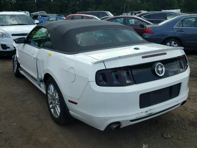 1ZVBP8EM6D5273237 - 2013 FORD MUSTANG WHITE photo 3