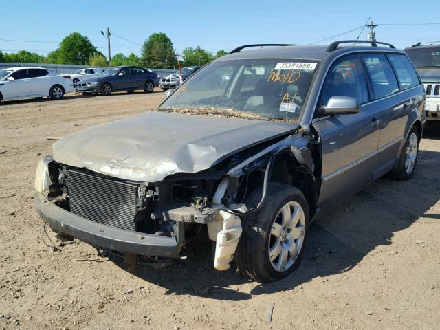 WVWYH63B62E216310 - 2002 VOLKSWAGEN PASSAT GLX 石墨色 照片 2