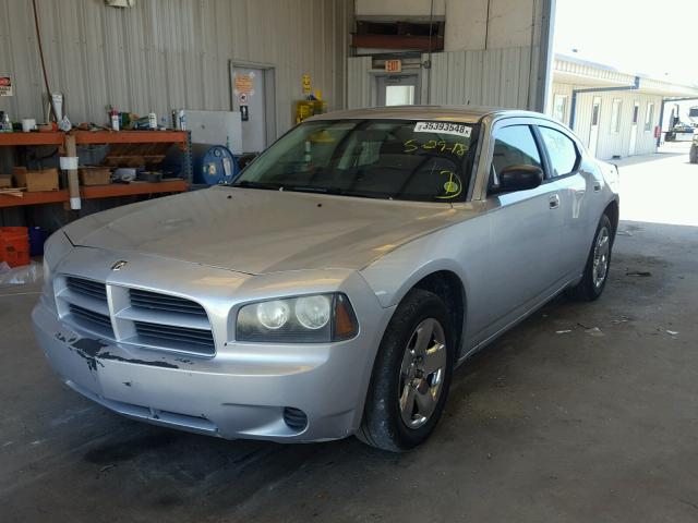 2B3KA43R88H259755 - 2008 DODGE CHARGER SILVER photo 2