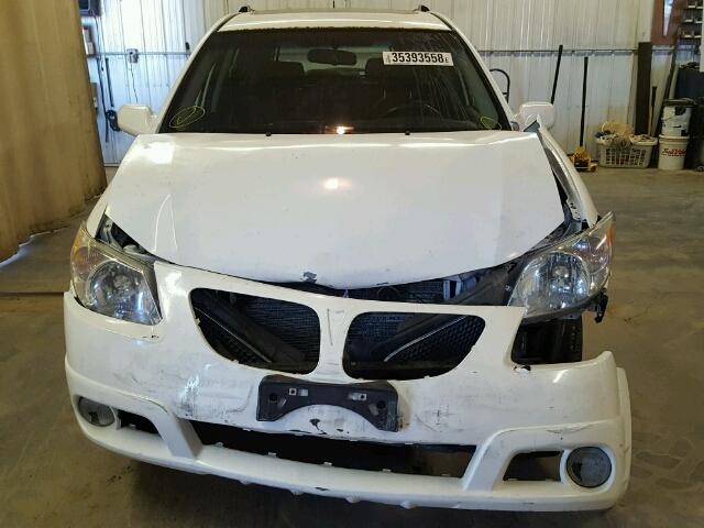 5Y2SL65807Z408098 - 2007 PONTIAC VIBE WHITE photo 9