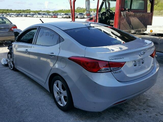 5NPDH4AE3DH394078 - 2013 HYUNDAI ELANTRA GL SILVER photo 3