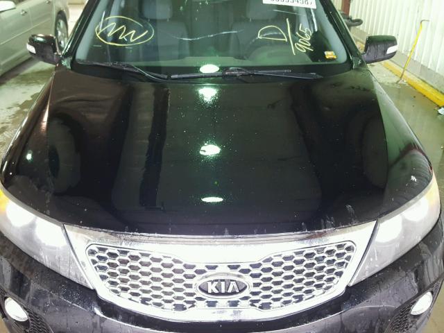 5XYKTDA29BG099065 - 2011 KIA SORENTO BA BLACK photo 9