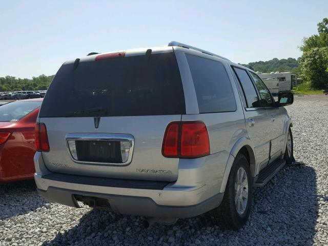 5LMFU28R13LJ14968 - 2003 LINCOLN NAVIGATOR SILVER photo 4