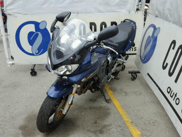 JS1GV77A922102499 - 2002 SUZUKI GSF1200 BA BLUE photo 2