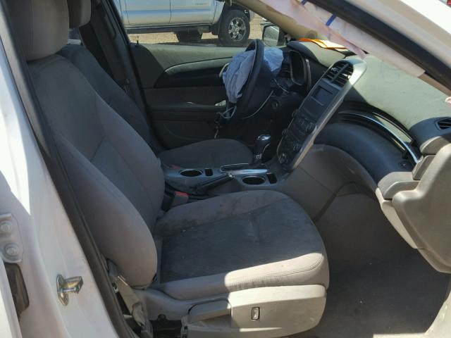 1G11B5SL3EF116762 - 2014 CHEVROLET MALIBU LS WHITE photo 5