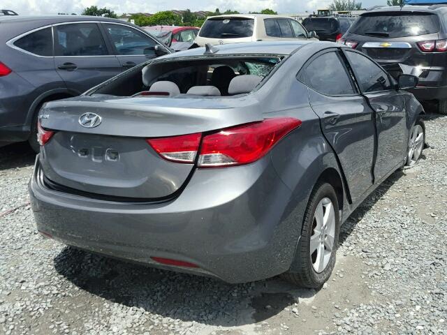 5NPDH4AE9DH352417 - 2013 HYUNDAI ELANTRA GL GRAY photo 4