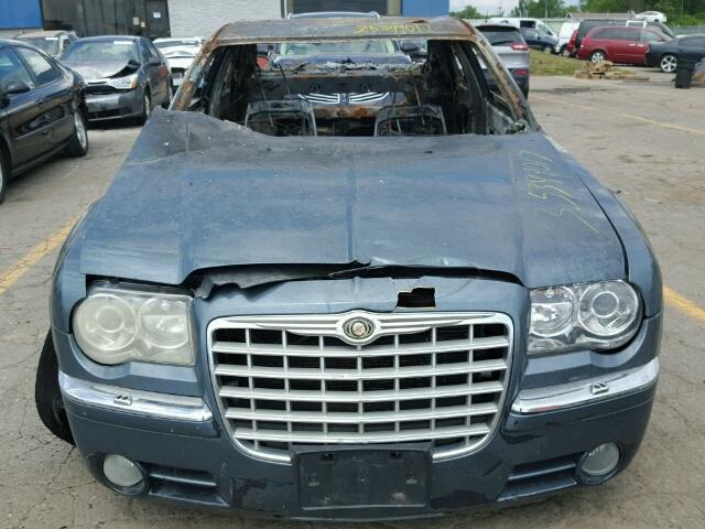 2C3AA63H95H115225 - 2005 CHRYSLER 300C BLUE photo 10