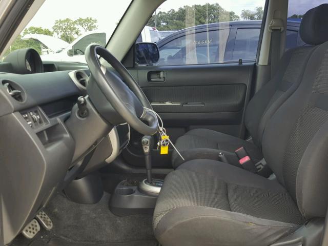 JTLKT324164043799 - 2006 TOYOTA SCION XB SILVER photo 5