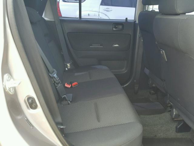 JTLKT324164043799 - 2006 TOYOTA SCION XB SILVER photo 6