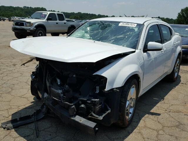 1B3BD1FB2BN557415 - 2011 DODGE AVENGER MA WHITE photo 2