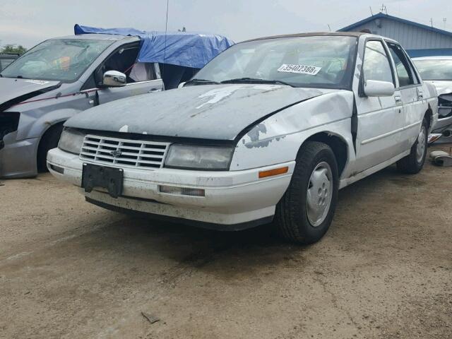 1G1LD5540TY169685 - 1996 CHEVROLET CORSICA WHITE photo 2