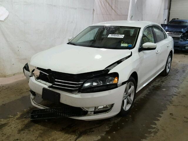 1VWBT7A34EC096980 - 2014 VOLKSWAGEN PASSAT SE WHITE photo 2