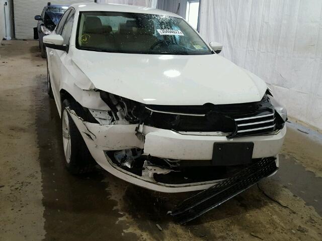 1VWBT7A34EC096980 - 2014 VOLKSWAGEN PASSAT SE WHITE photo 9