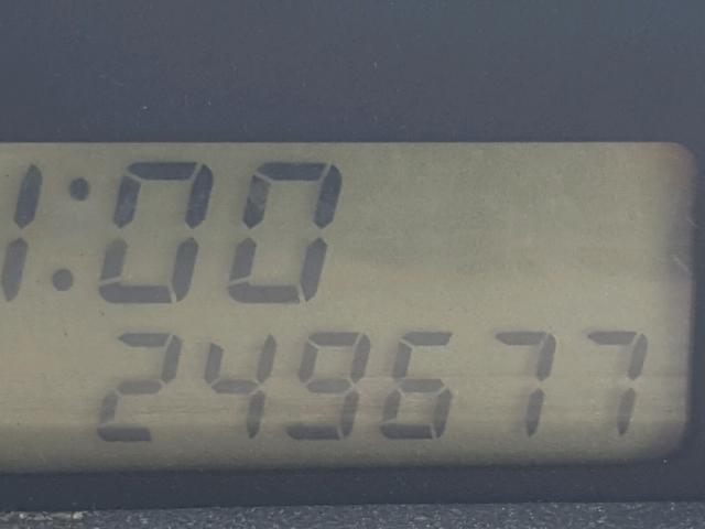 JTLKT324X64114370 - 2006 TOYOTA SCION XB WHITE photo 8