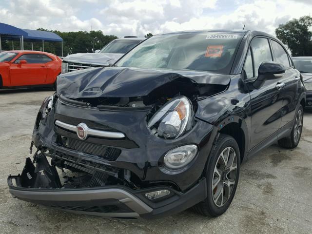 ZFBCFXCB2HP588099 - 2017 FIAT 500X TREKK BLACK photo 2