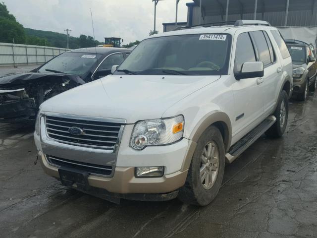 1FMEU74E26UB63495 - 2006 FORD EXPLORER E WHITE photo 2