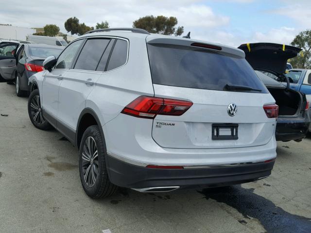 3VV3B7AX5JM040103 - 2018 VOLKSWAGEN TIGUAN SE Grau Foto 3