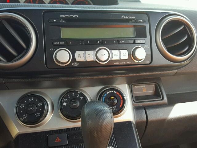 JTLKE50E381043793 - 2008 TOYOTA SCION XB 银色 照片 9