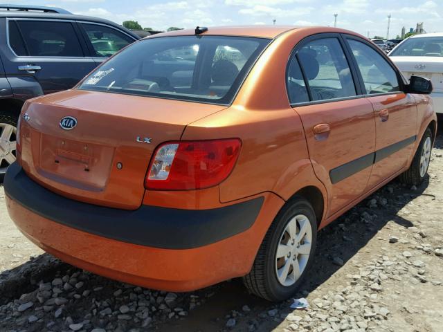 KNADE223996580264 - 2009 KIA RIO BASE ORANGE photo 4