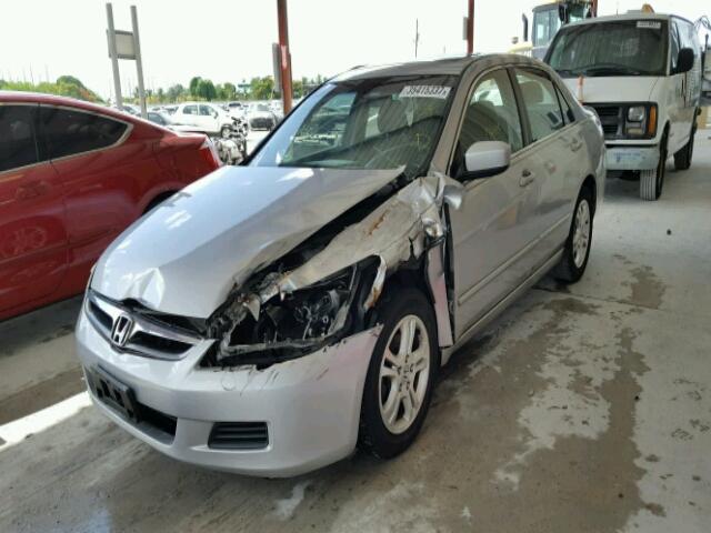 1HGCM56777A190050 - 2007 HONDA ACCORD EX SILVER photo 2