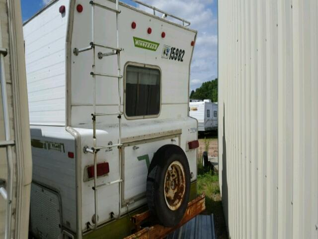 M49CN2S583045 - 1973 WINNEBAGO CHEIFTAIN WHITE photo 4