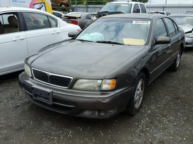 JNKCA21AXWT619109 - 1998 INFINITI I30T CHARCOAL photo 2