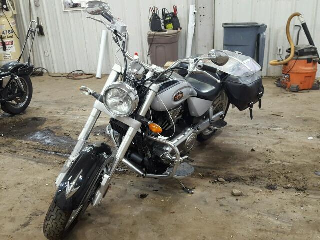 5VPCB16D553011185 - 2005 VICTORY MOTORCYCLES KINGPIN 银色 照片 2