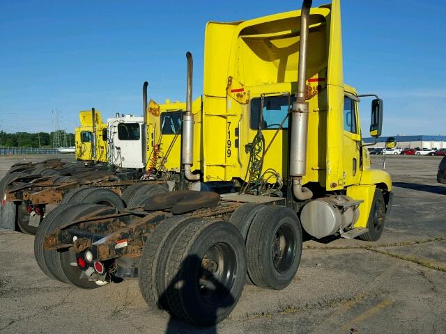 1FUJBBCV67LW86905 - 2007 FREIGHTLINER CONVENTION YELLOW photo 4