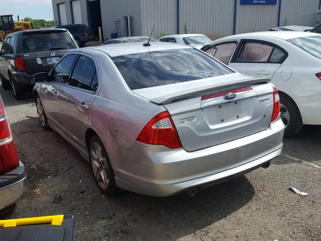 3FAHP0KC3AR219385 - 2010 FORD FUSION SPO SILVER photo 3