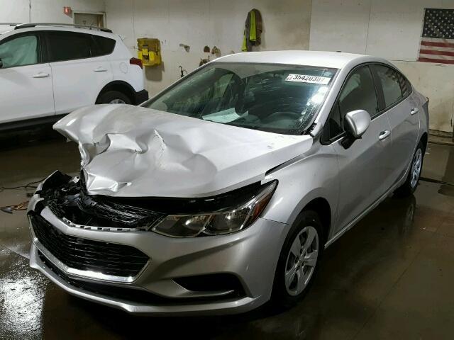 3G1BB5SM3HS529200 - 2017 CHEVROLET CRUZE LS SILVER photo 2