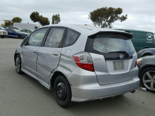 JHMGE8H55BS003786 - 2011 HONDA FIT SPORT GRAY photo 3