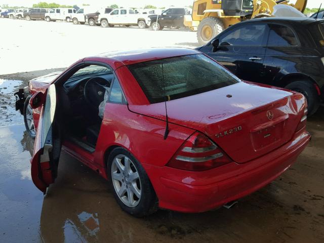 WDBKK49F11F234663 - 2001 MERCEDES-BENZ SLK 230 KO RED photo 3