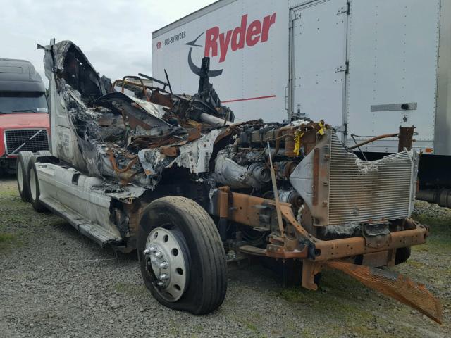 1FUJGLDR2CSBB5077 - 2012 FREIGHTLINER CASCADIA 1 WHITE photo 1