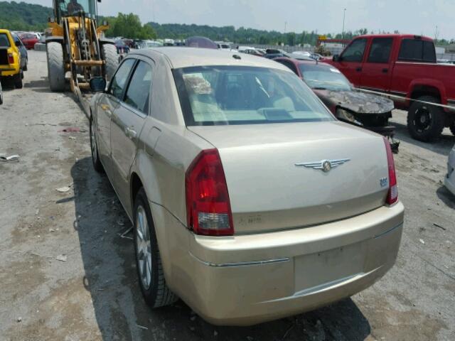 2C3KA53G27H699881 - 2007 CHRYSLER 300 TOURIN GOLD photo 3